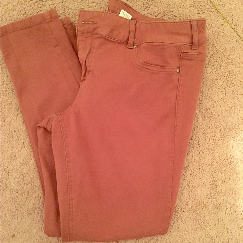 Rust colored jeggings!