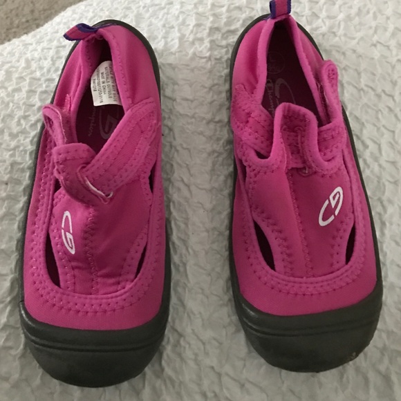 Champion C9 Water Shoes Size 2//3 Girls Pink Medium Youth New