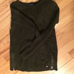 American Eagle sweater small