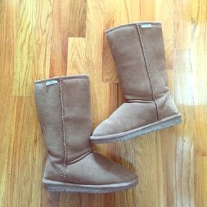 Bear paw boots like new