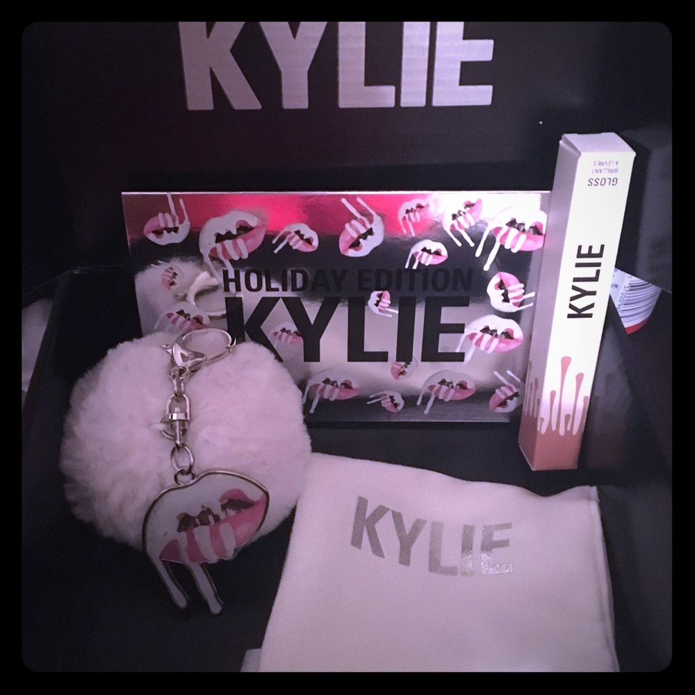 Kylie limited edition Pom Pom