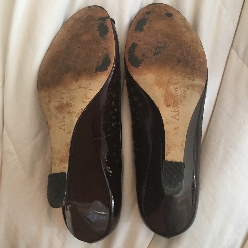 Anne Klein Brown Patent Leather Heels - Picture 4 of 4