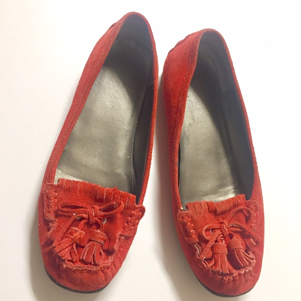 Bandolino red suede flats 😍