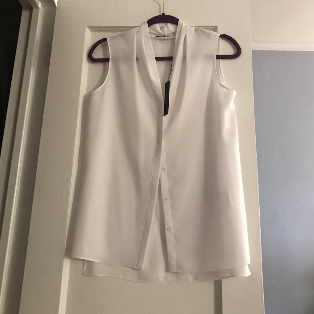 Tahari sleeveless blouse