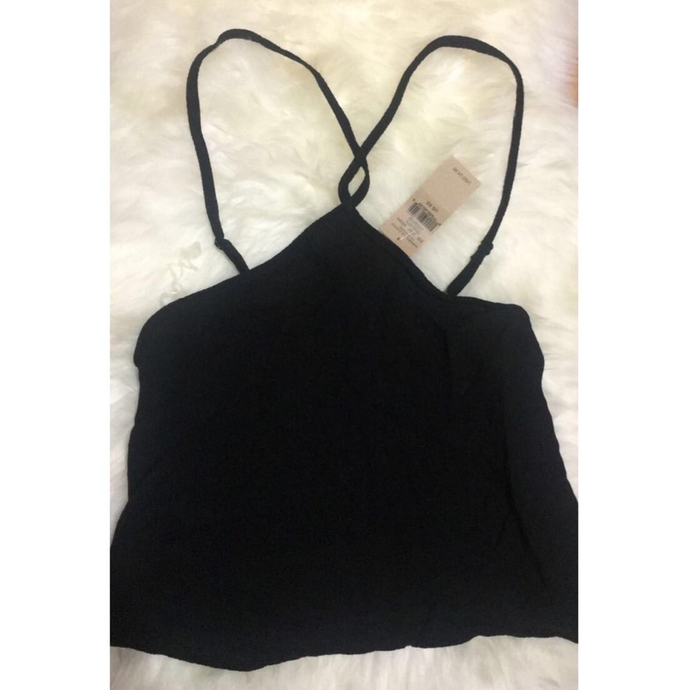 American Eagle crop top
