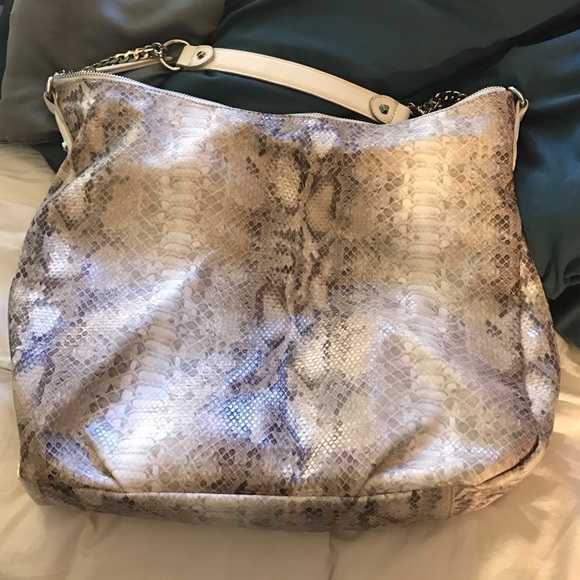 Jennifer Lopez Purse - Picture 3 of 4