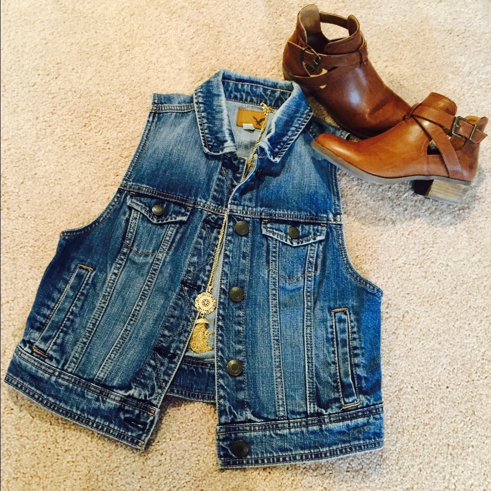 American Eagle Denim Vest