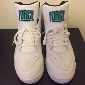 nike air force 180 mid emerald