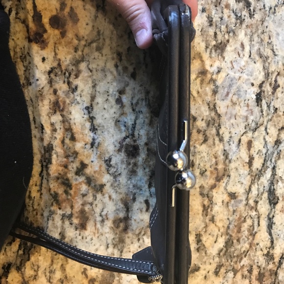 Brown coach clutch. Some light wear see pictures - Picture 3 of 4