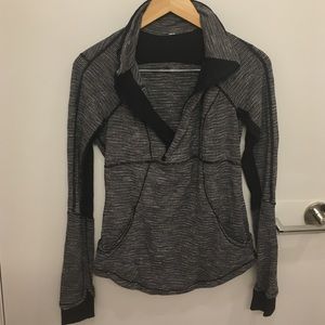 Lululemon 1/2 Zip Pullover