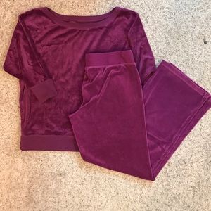 New York &Co velour sweatsuit size med outerwear