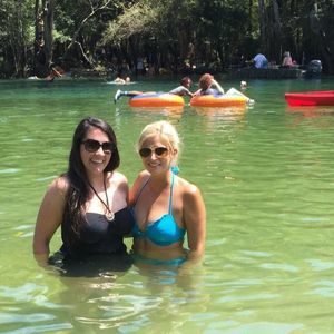 Meet your Posher, Danielle