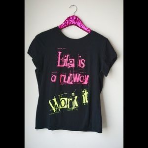 ⏳LAST CHANCE⌛️T-Shirt "Life is a Runway. Work It"