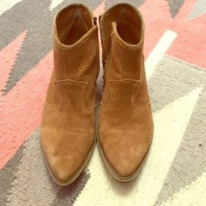 Steve Madden DALYY booties