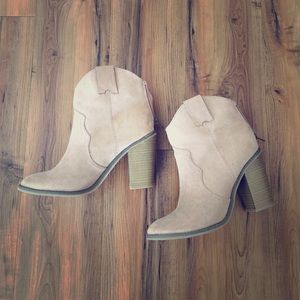 Taupe heeled booties