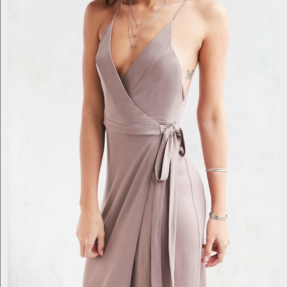 Silence and Noise wrap dress - Picture 2 of 3