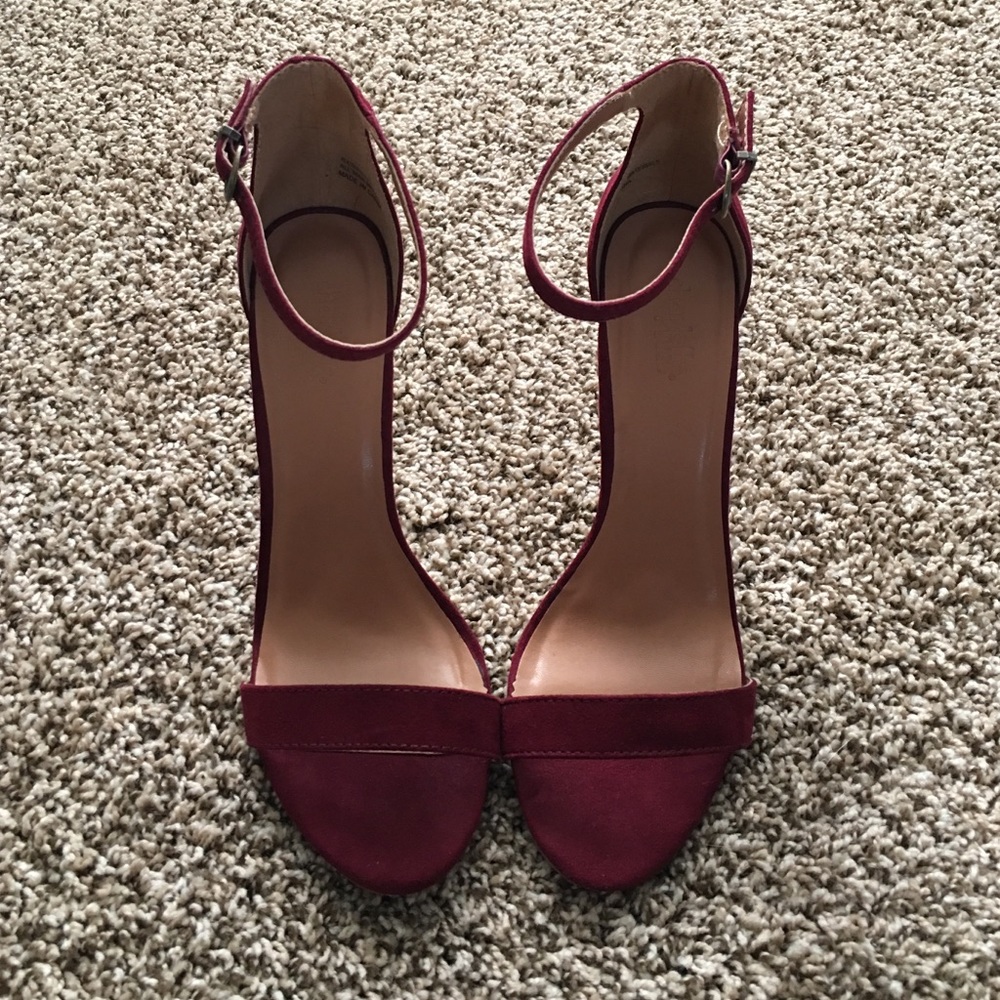 Charlotte Russe maroon heels, size 8