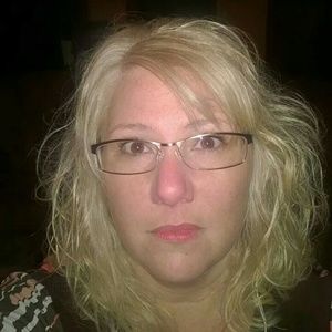 Meet your Posher, Lenora