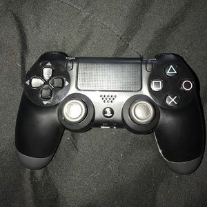PS4 wireless controller