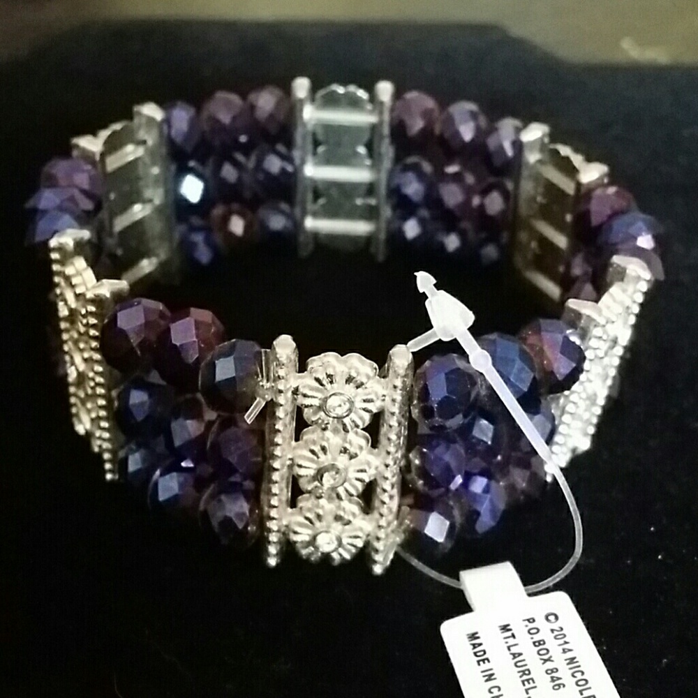 Expandable crystal blueish purple stones