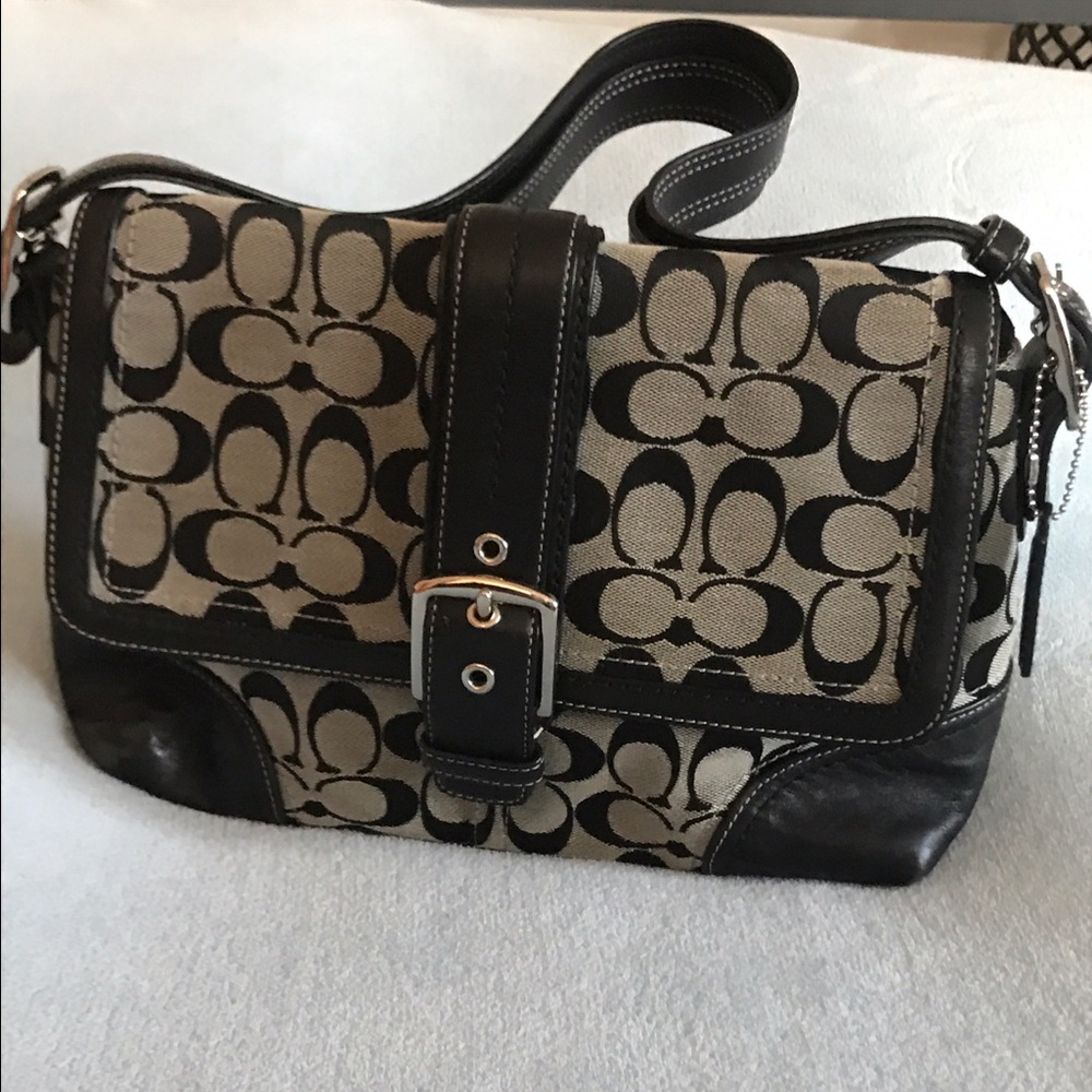 Gently used authentic Coach purse.