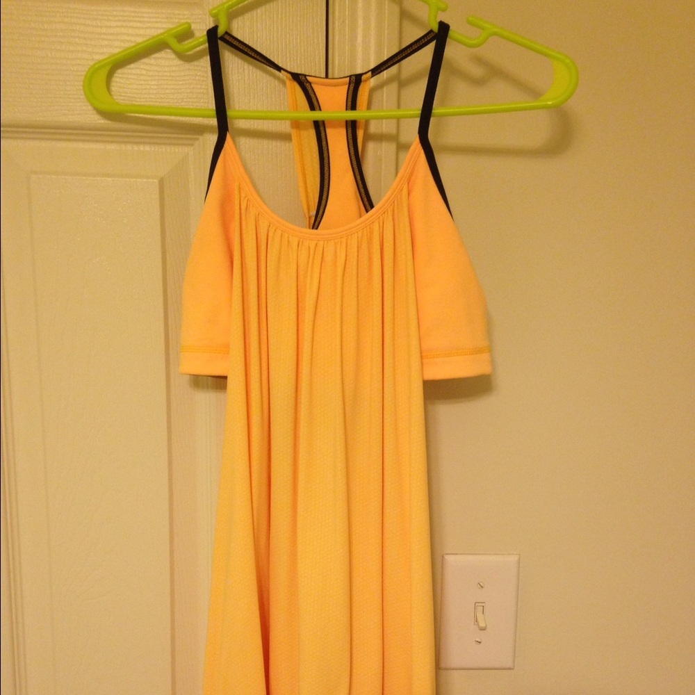 Lululemon No Limit Tank!!