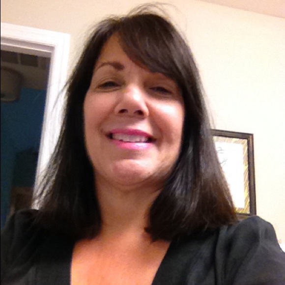 Meet your Posher, Carla - Picture 1 of 1