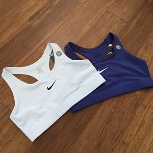 Nike Sports Bras - Large