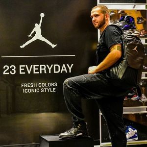 Meet your Posher, Jay