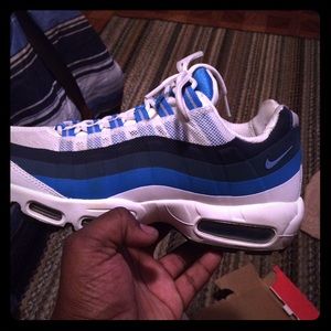 NIKE AIR MAX 95 size10