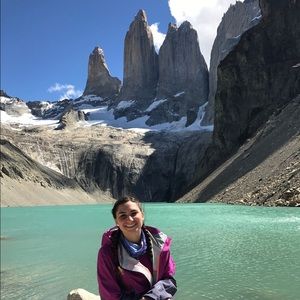 Meet your Posher, Lizzy