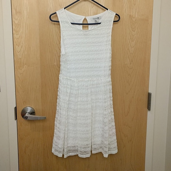 Forever 21 Dresses & Skirts - White lace dress