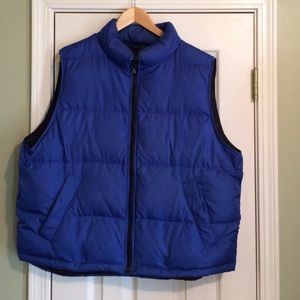 Eddie Bauer Men's puffer vest