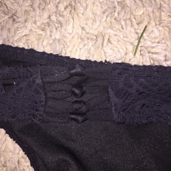 Volcom bikini bottoms - Picture 4 of 4