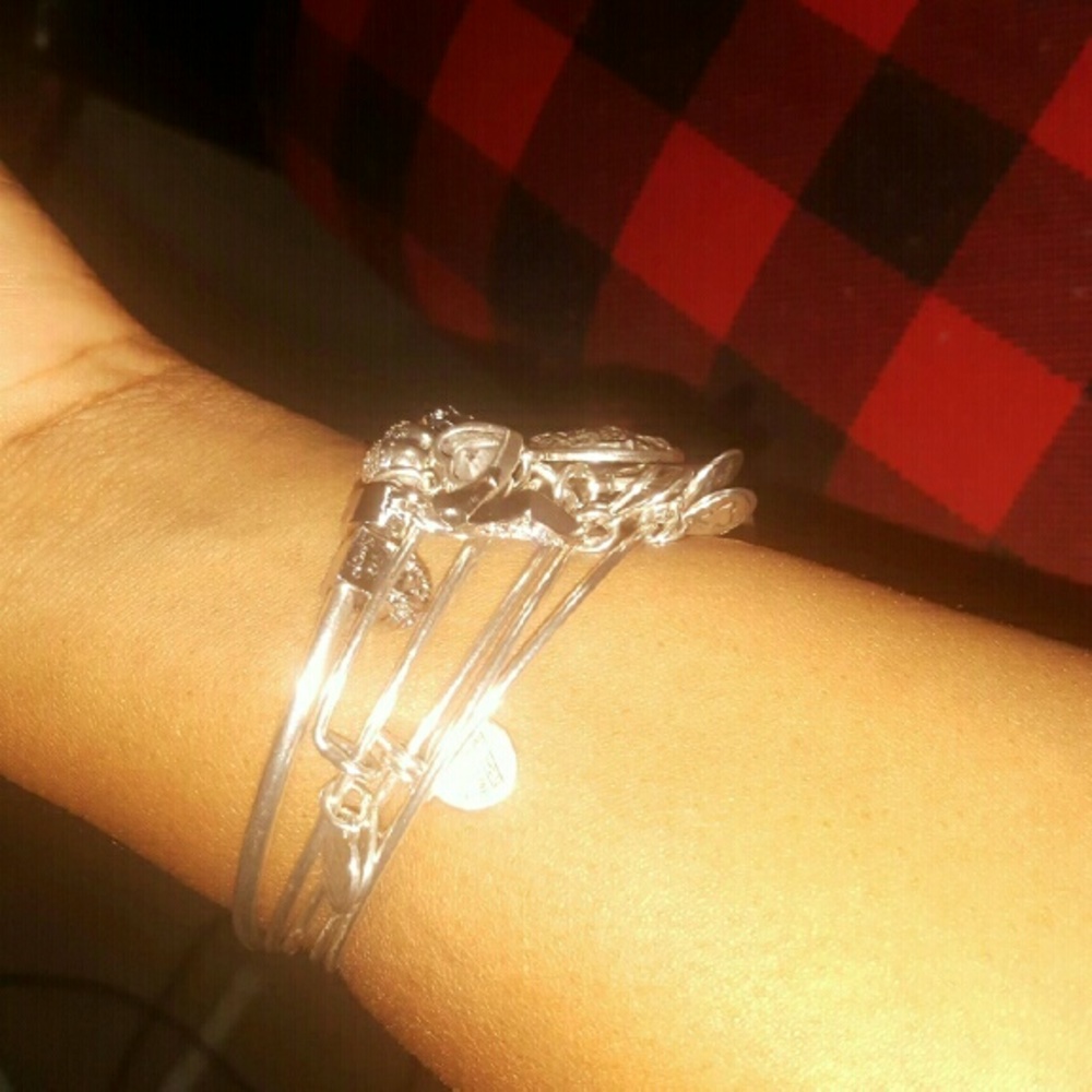 Meet your Posher, Tonya