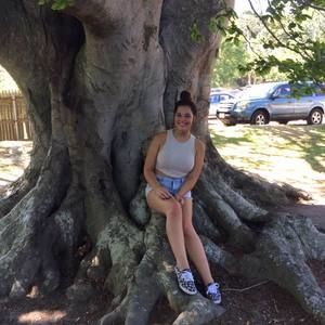 Meet your Posher, Taryn