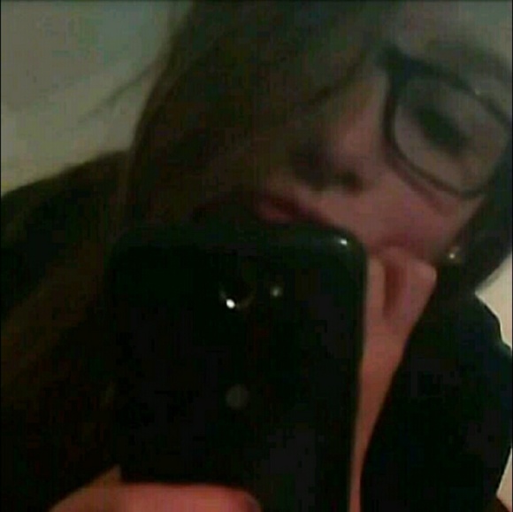 Meet your Posher, Ella - Picture 1 of 1