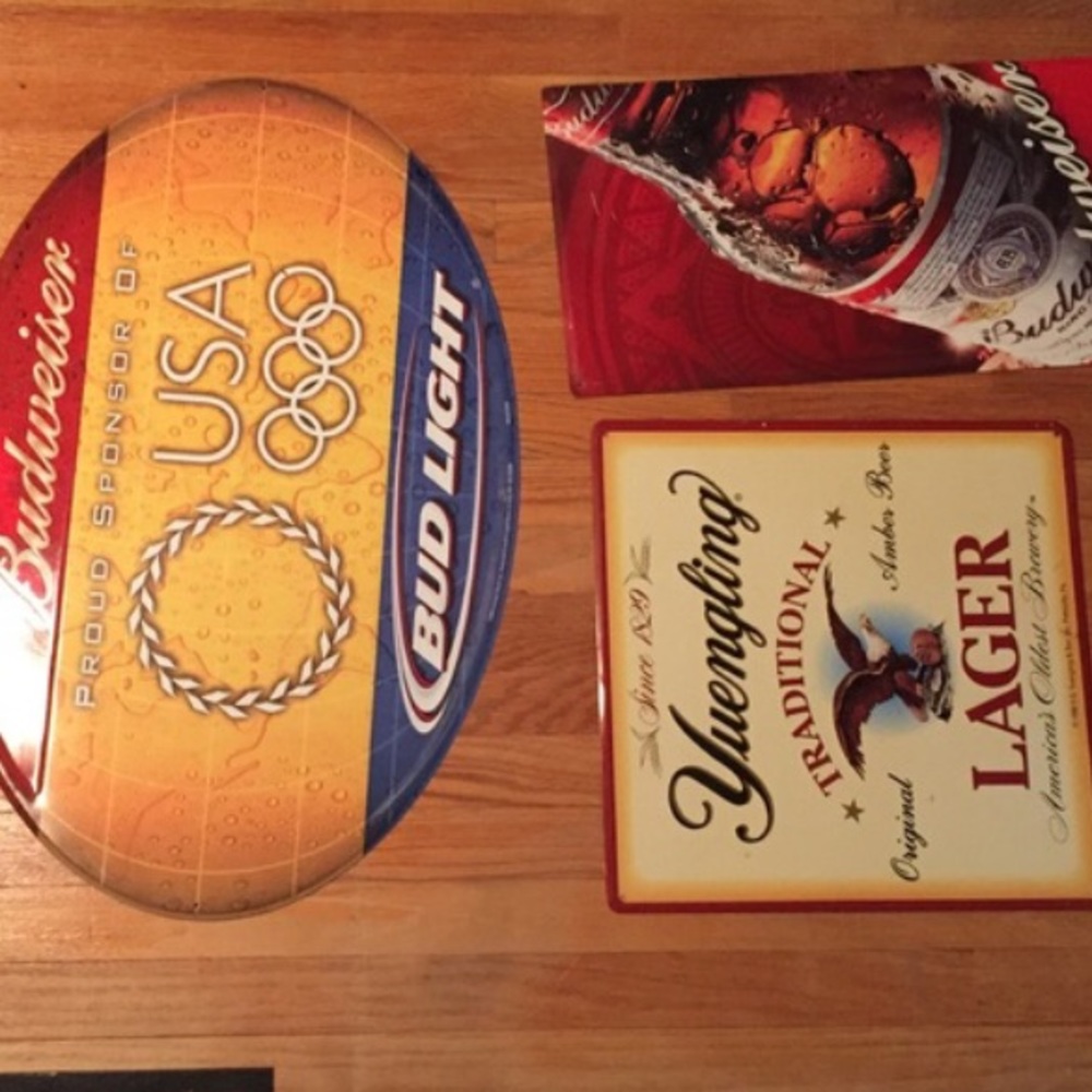 USA sign & Yuingling sign