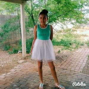 Meet your Posher, Daniela