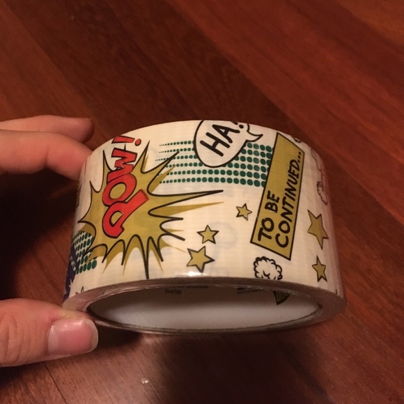 Over 200 rolls of patterned and colored duct tape - Picture 2 of 4