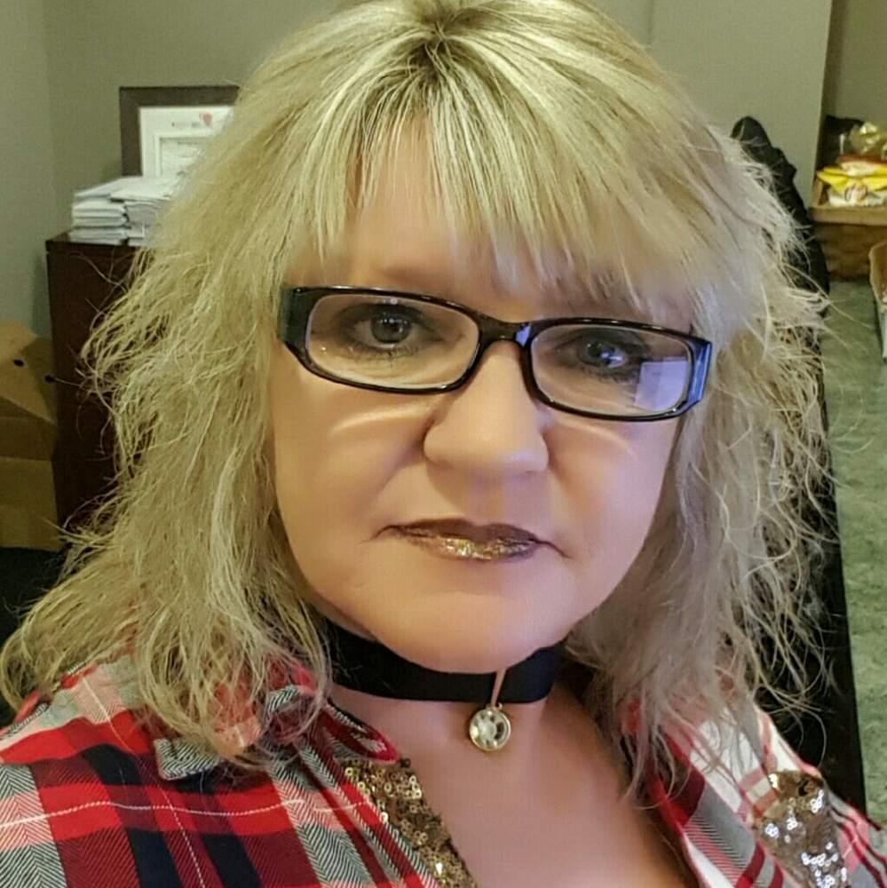 Meet your Posher, Brenda