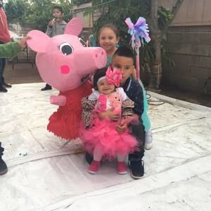 Meet your Posher, Magdalena