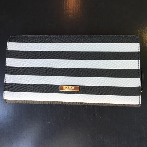 ❌SOLD❌ - Picture 2 of 3