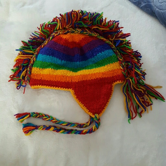 Rainbow Mohawk beanie - Picture 1 of 3