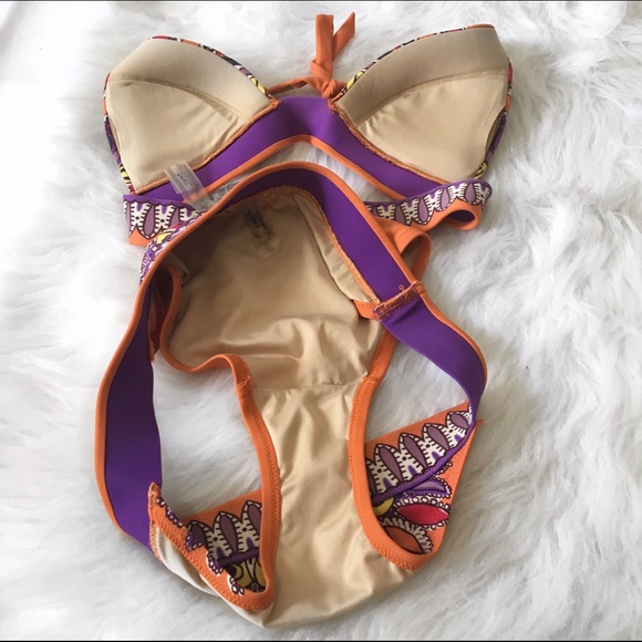 Victoria Secret Bathing suit - Picture 2 of 3