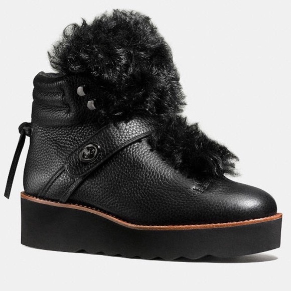 Coach Shoes - 😍COACH URBAN HIKER BOOT😍
