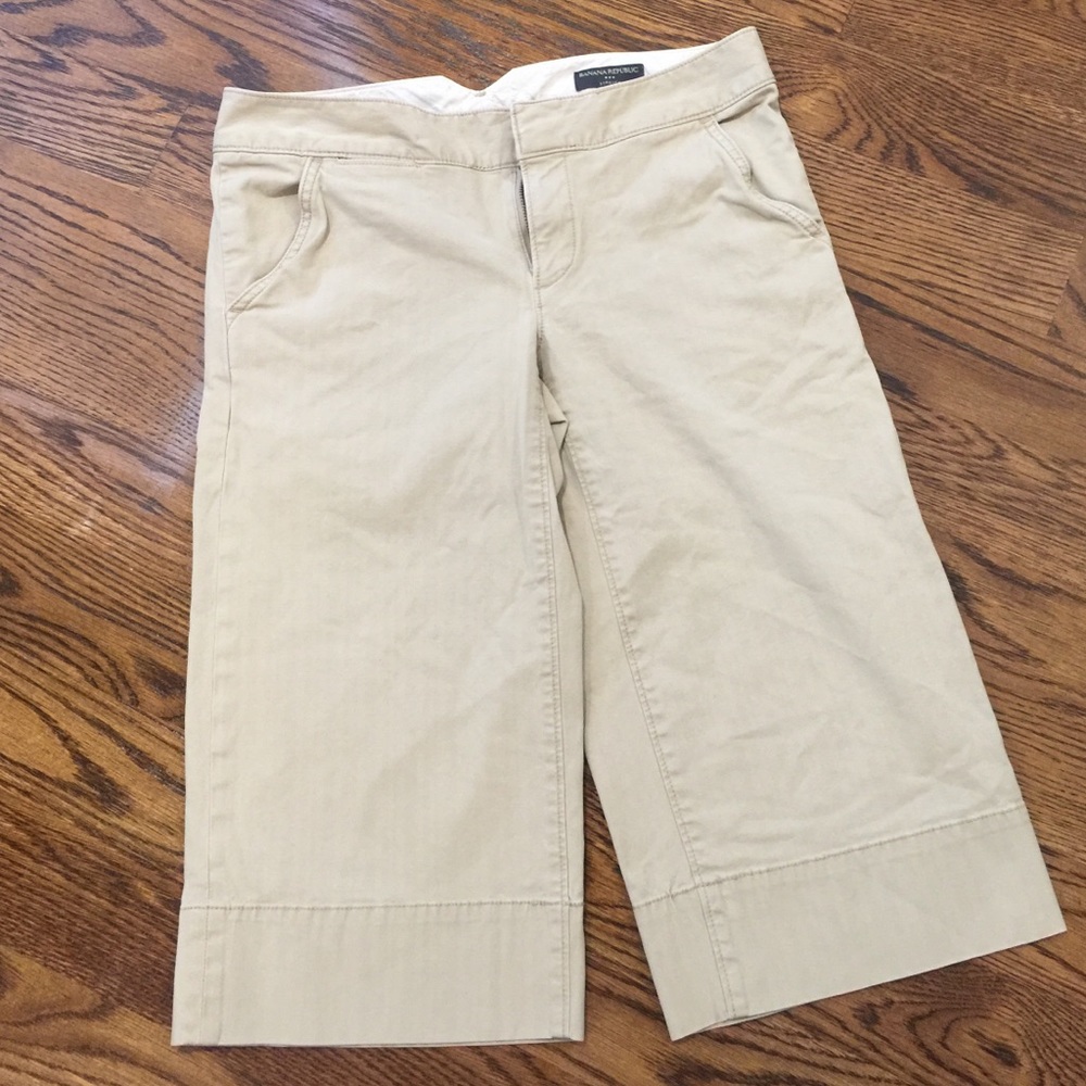 Banana Republic capris