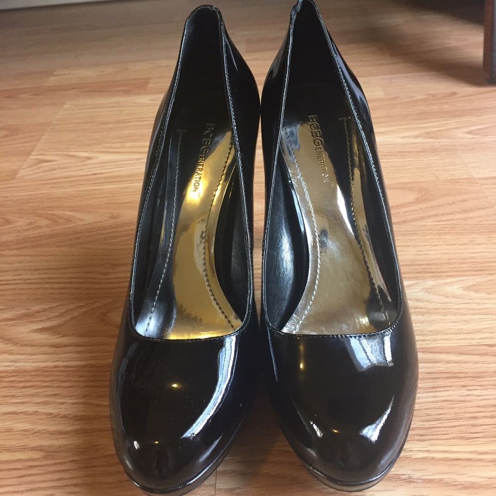 BCBG heels. SOLD