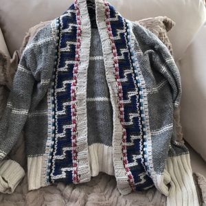 American Eagle Sweater