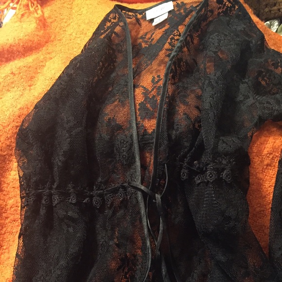 Silk sexy 3 piece set - Picture 2 of 4